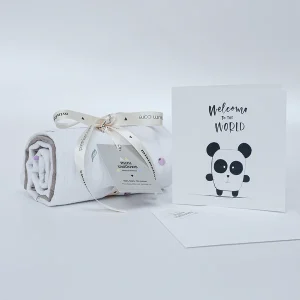 Minimellows Darilni set tetra pleničk + čestitka Panda